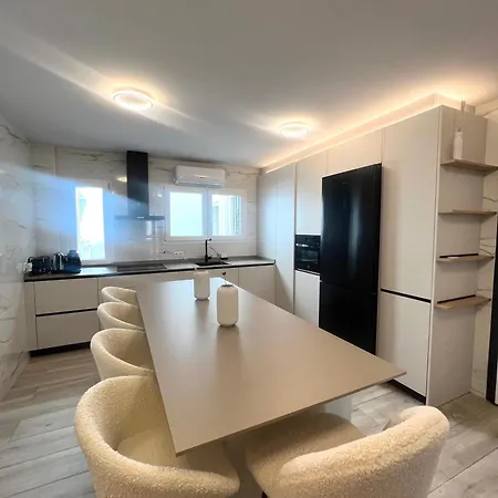 Beautiful Spacious Private In Modern Shared Kwatera prywatna *