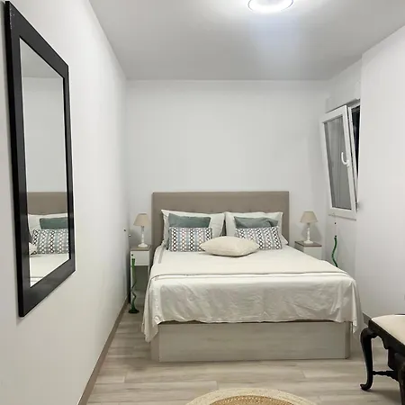 Kwatera prywatna Beautiful Spacious Private In Modern Shared Marbella